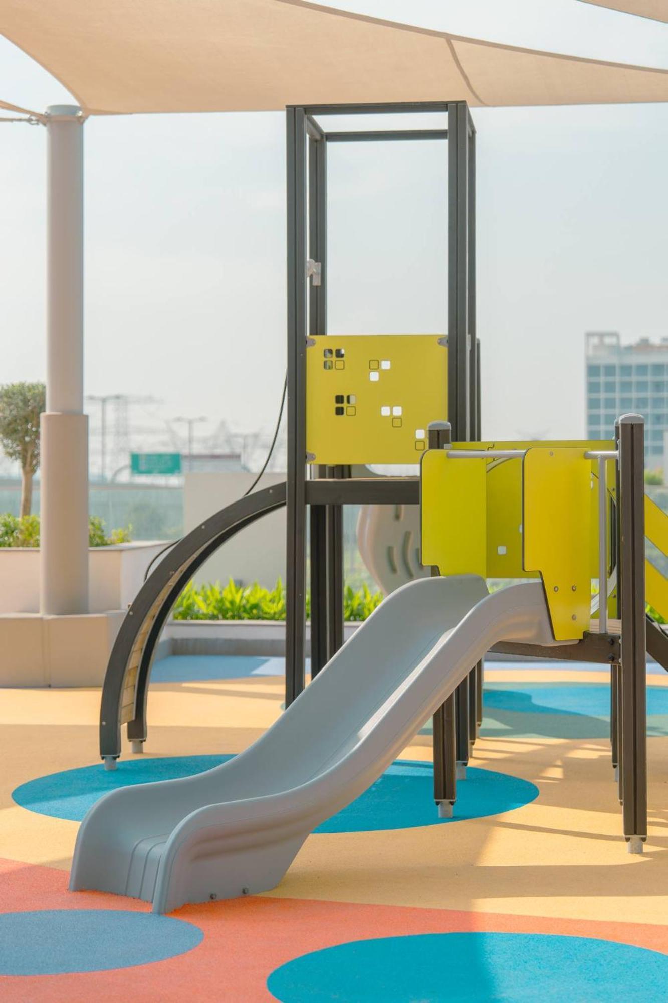 Airstay - Serene 1br - Community & Pool Views - Monthly Offer Available *